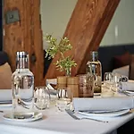 Admiral Hotel