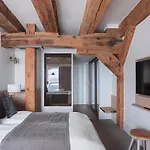 Admiral Hotel