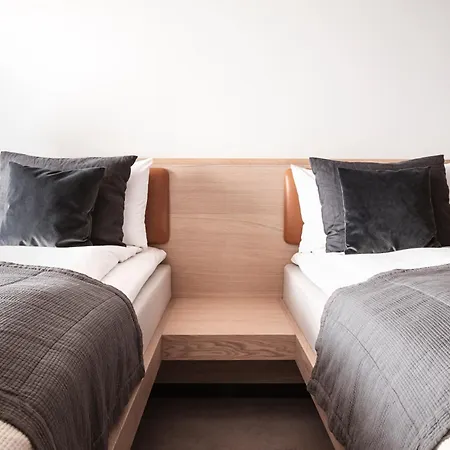 Admiral Hotel 5*