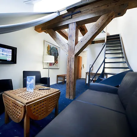 Admiral Hotel 5*